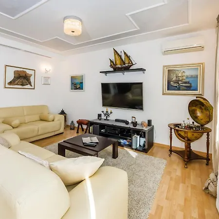 Stunning Home In Vodice 度假居