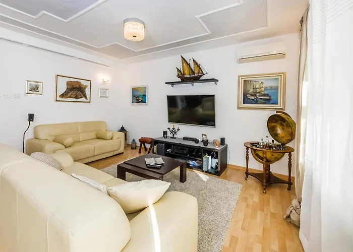 Stunning Home In Vodice Сasa de vacaciones